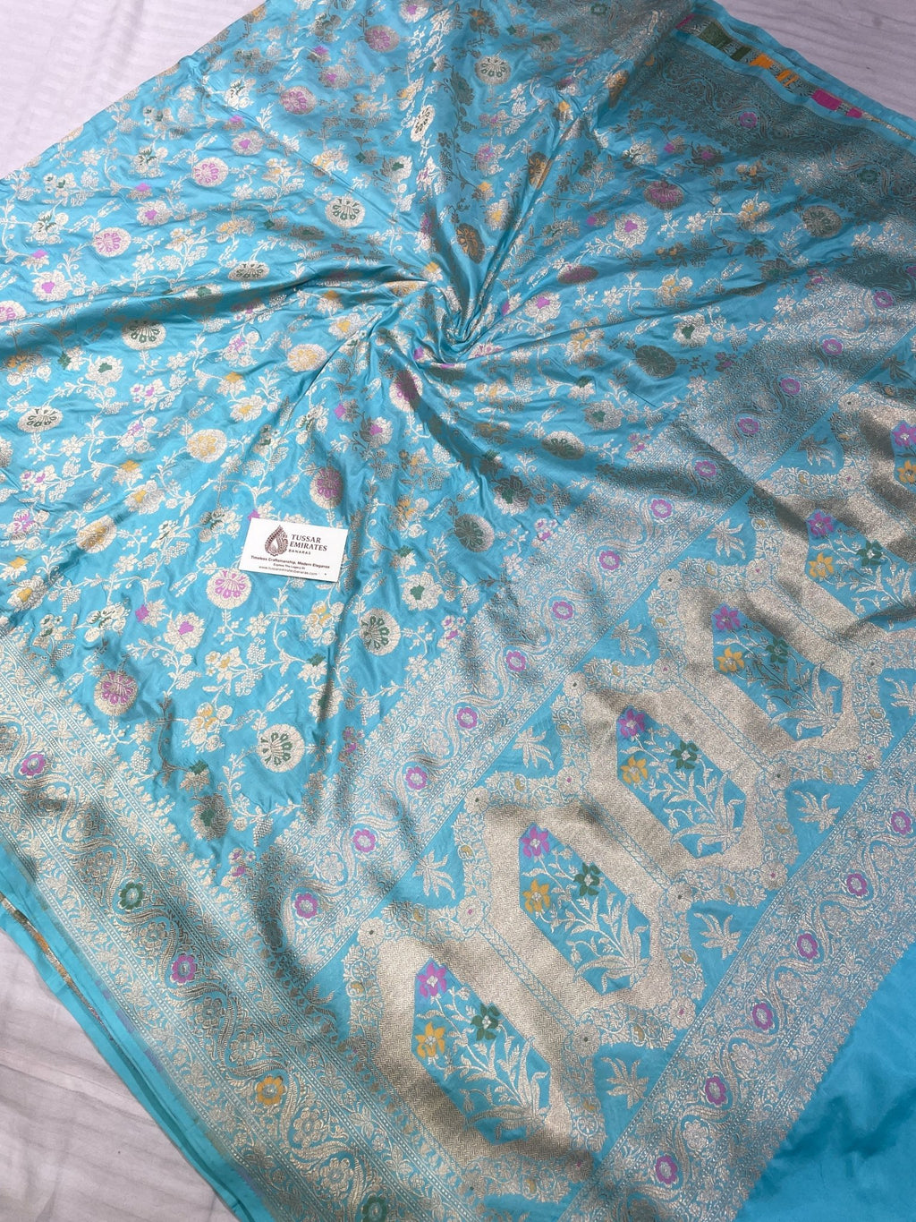 Pure Katan Silk Banarasi Jangla Saree with gold zari jaal work. - Tussar Emirates