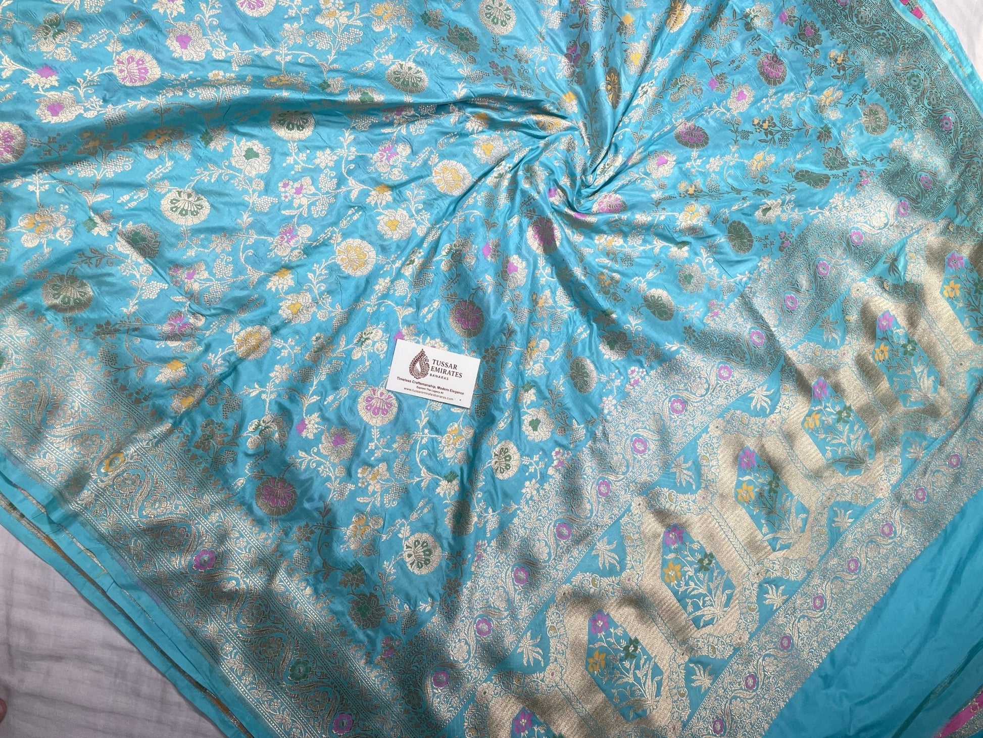 Pure Katan Silk Banarasi Jangla Saree with gold zari jaal work. - Tussar Emirates