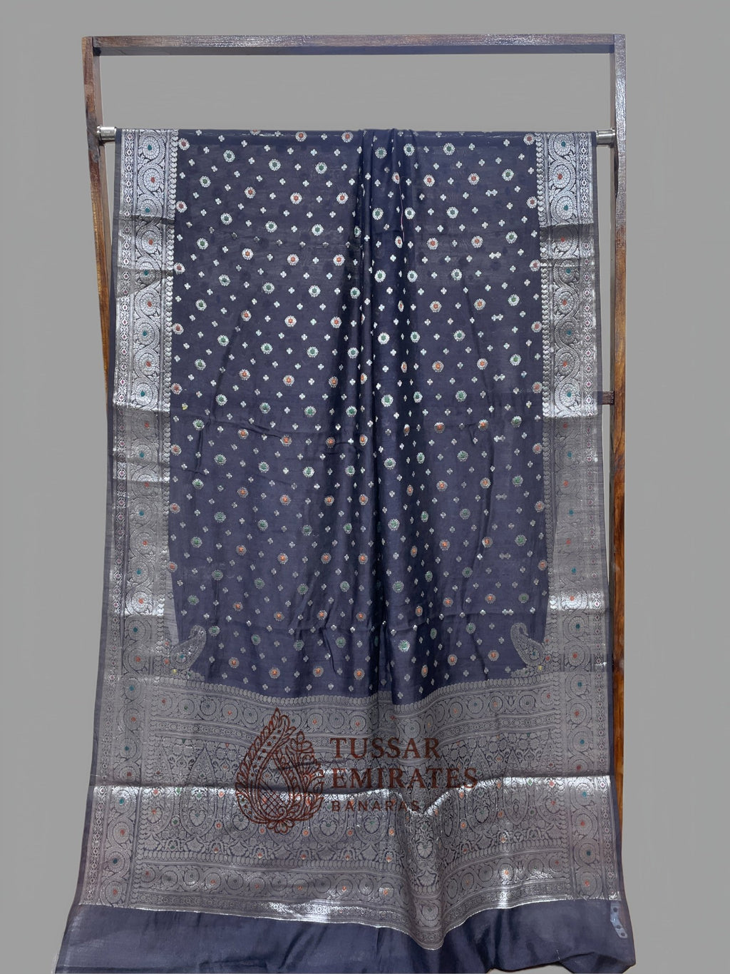 Pure Munga Silk Banarasi Saree – In Black Antique Zari - Tussar Emirates